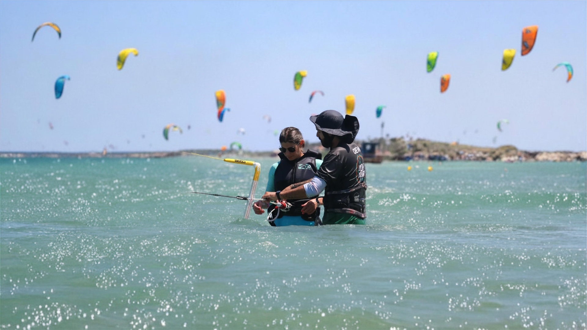 Looping Kite School team at Ilha do Guajirú